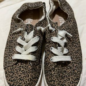 Slip on sneaker size 8